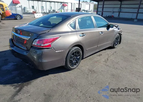 2015 Nissan Altima 2.5 S из США, поврежденный, VIN 1N4AL3AP6FC489915